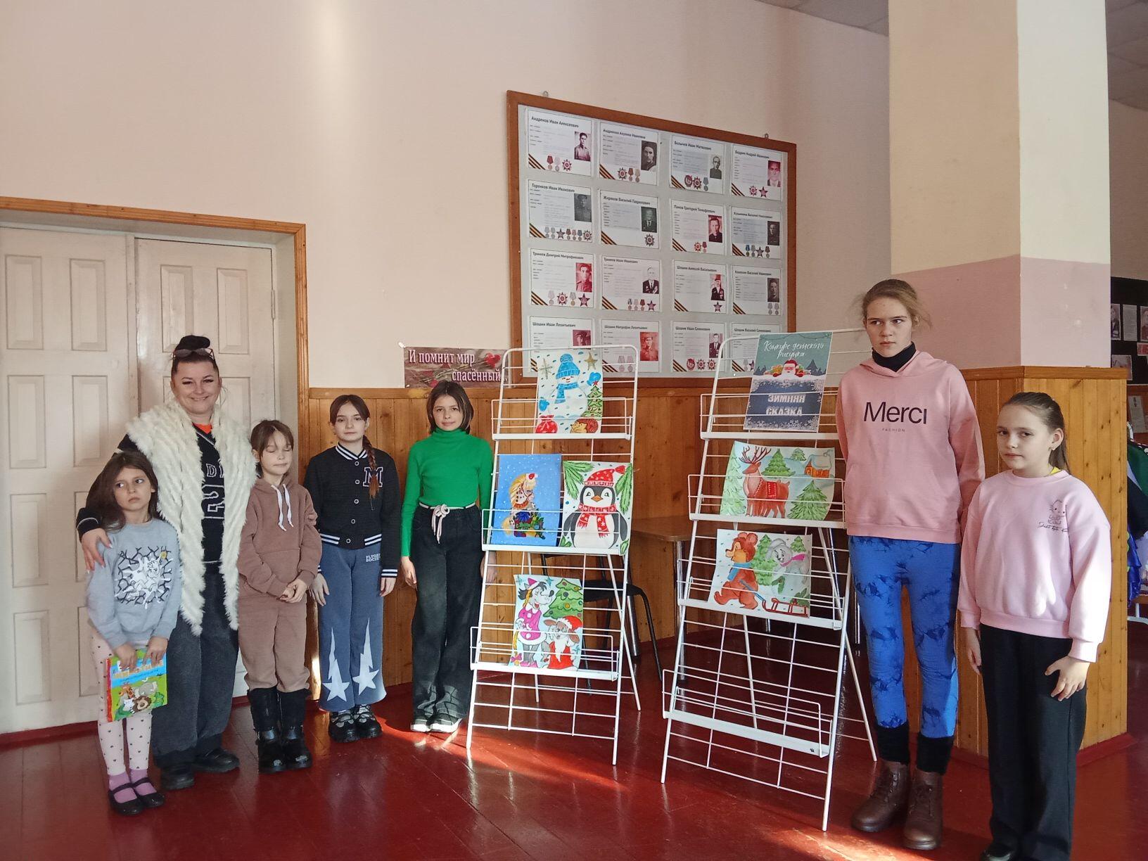 Выставка рисунков «Зимняя сказка».